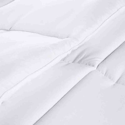 Unterwäsche aus Quilt mit Eckschachteln Hotelbox