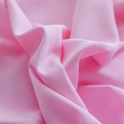 Eingesetztes Bettlaken 4 Wege Stretch Mikrofiber für Matratze von 8 oder14 Zoll 2Kissenhüllen