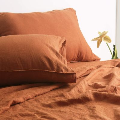 Schöpfen Sie ein gemütliches Schlafzimmer mit unserem 100%-Französisch-Leinen-Set für die ganze Saison