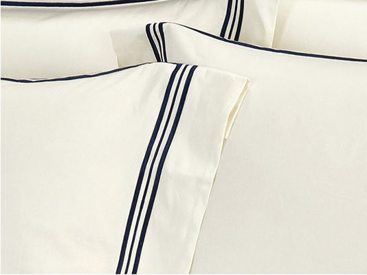 Elegantes Zuhause aus der 60er Jahre aus reiner Baumwolle, Hotelbettwäsche mit gefärbtem Muster