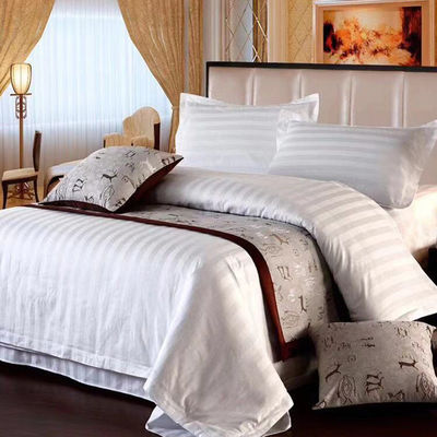 Komfortable Polyester Bürste Hotel Bettwäsche und Quilt Set maßgeschneiderte Größe